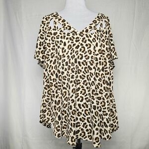 EUC - Torrid Women's Size 1 (1X) Leopard Print Tunic with Cut Out Neck Detail